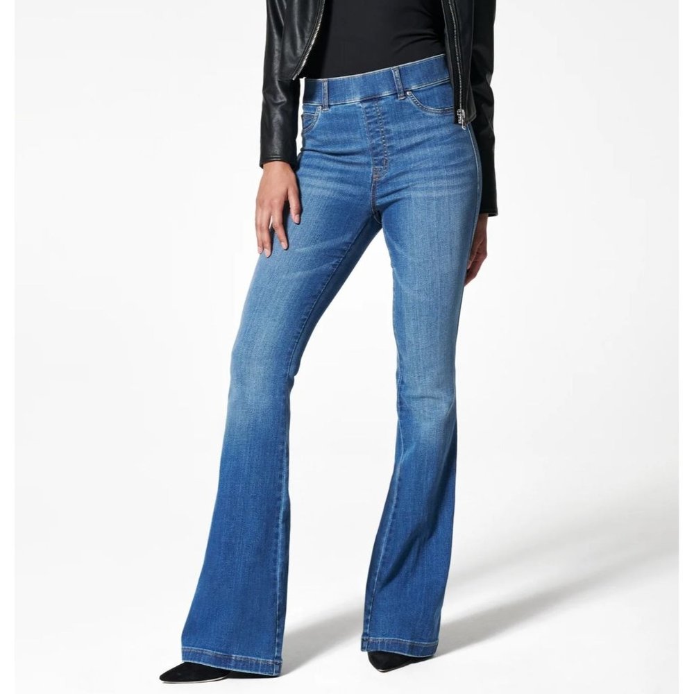 NWT 🔖Spanx Vintage Indigo Flare Jeans Bootcut Leg Pull On Pants Size L Petite